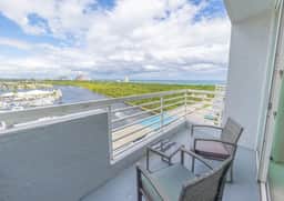 NEW! Penthouse Waterfront with Oceanview Renovated
