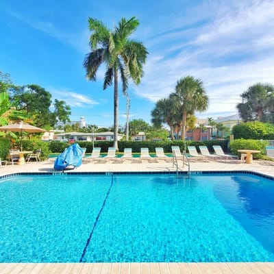 Just Steps to the Beach!   BNR Vacation Rentals