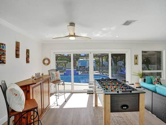 Tropical Oasis! Heated Pool.  BNR Vacation Rentals