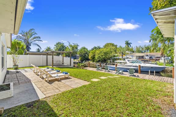 5 minutes from Hard Rock!    BNR Vacation Rentals