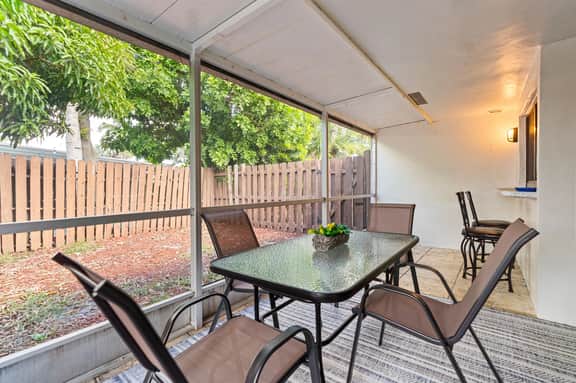 Modern Pool Home!  Managed by BNR Vacation Rentals