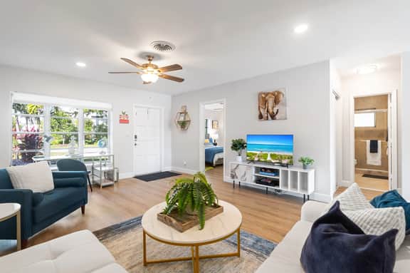 Relaxing Waterfront Retreat - BNR Vacation Rentals